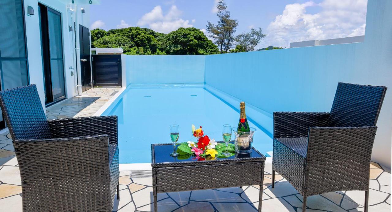 Private Pool Villa Motobu Kültér fotó