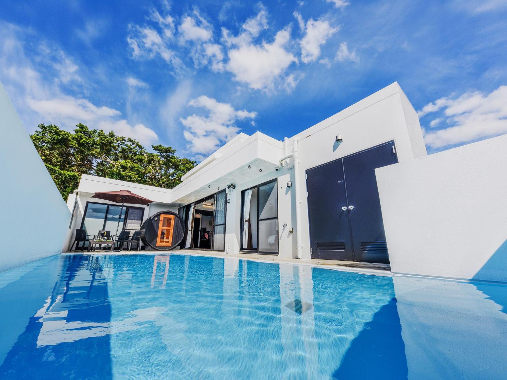 Private Pool Villa Motobu Kültér fotó